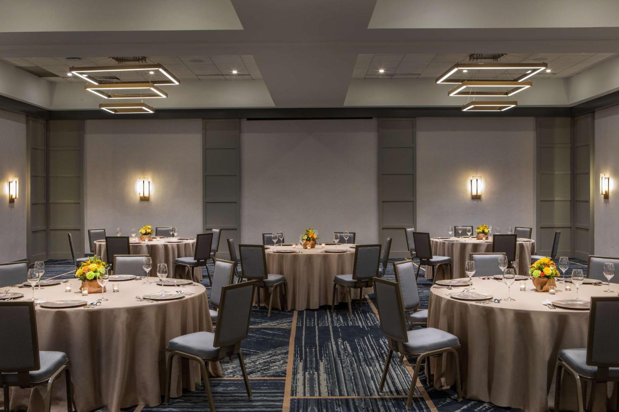 Doubletree By Hilton Washington Dc North/Гейтерсберг Экстерьер фото