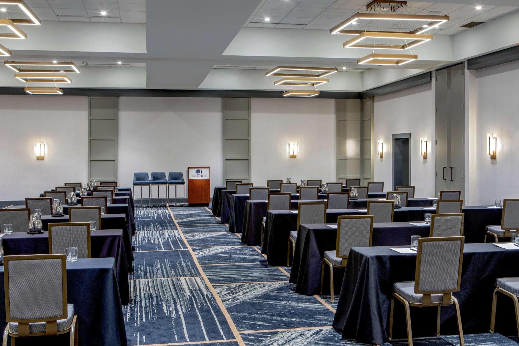 Doubletree By Hilton Washington Dc North/Гейтерсберг Экстерьер фото